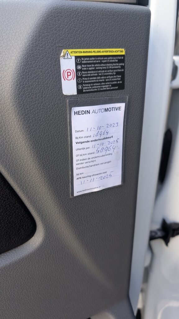 Peugeot e-Expert Compact premium accu 50 kWh met kastinrichting zgan