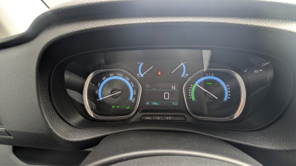 Peugeot e-Expert Compact premium accu 50 kWh met kastinrichting zgan