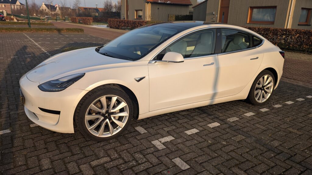 Tesla Model 3 2020 Standard RWD 60 kWh UNIEK incl. FSD LICENTIE