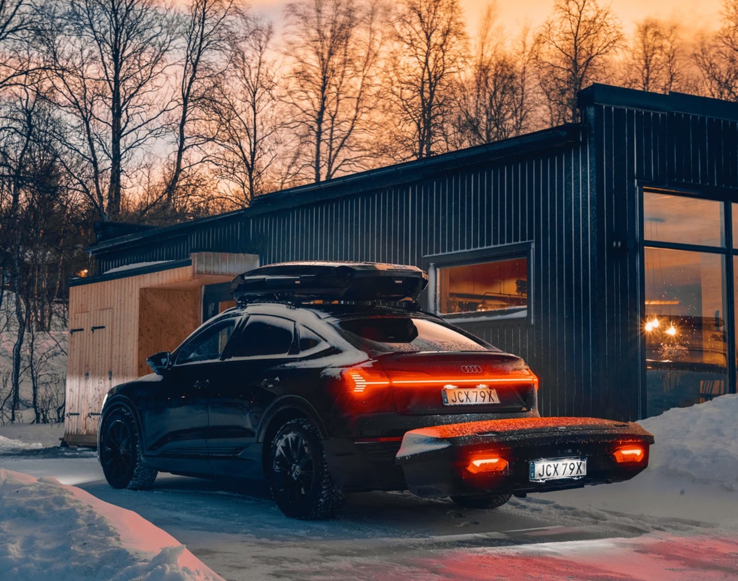 Te huur: Thule Arcos XL trekhaakkoffer