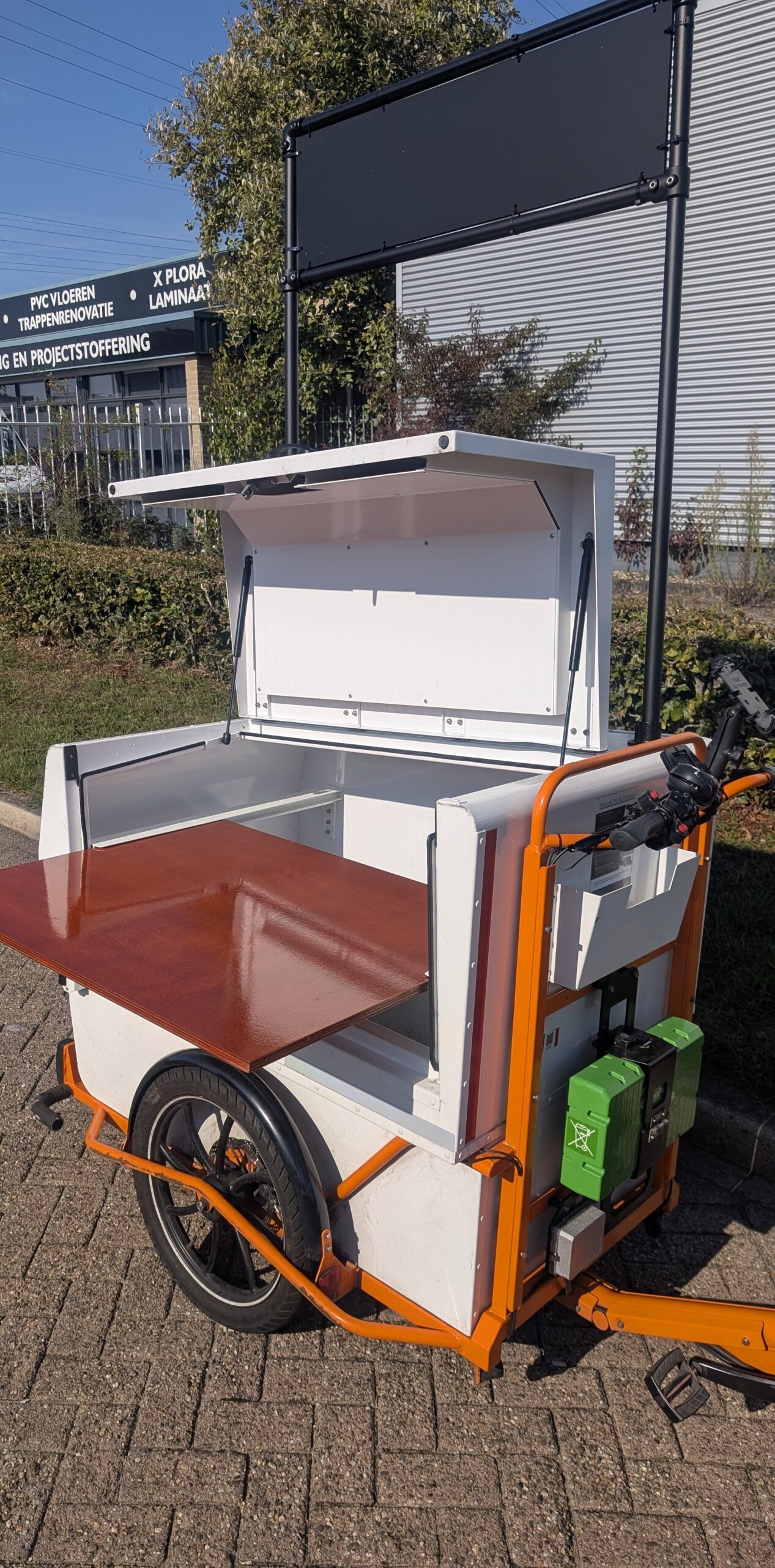 Nijland Cargo Cycling Foodtruck PostNL