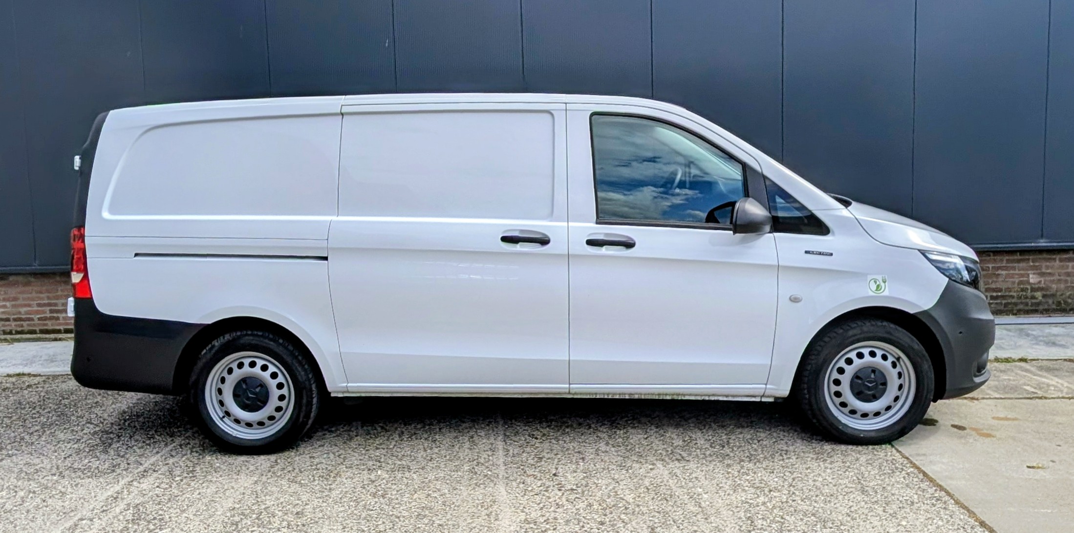 Mercedes-Benz Vito Evito 66 kWh 2024 Wit